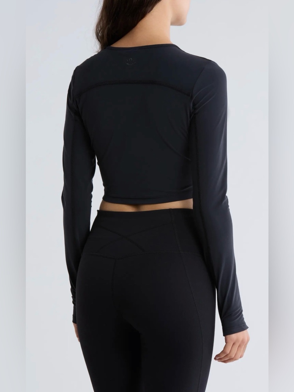 Beyond Yoga PowerBeyond Lite AirShield long Sleeve Top , Large